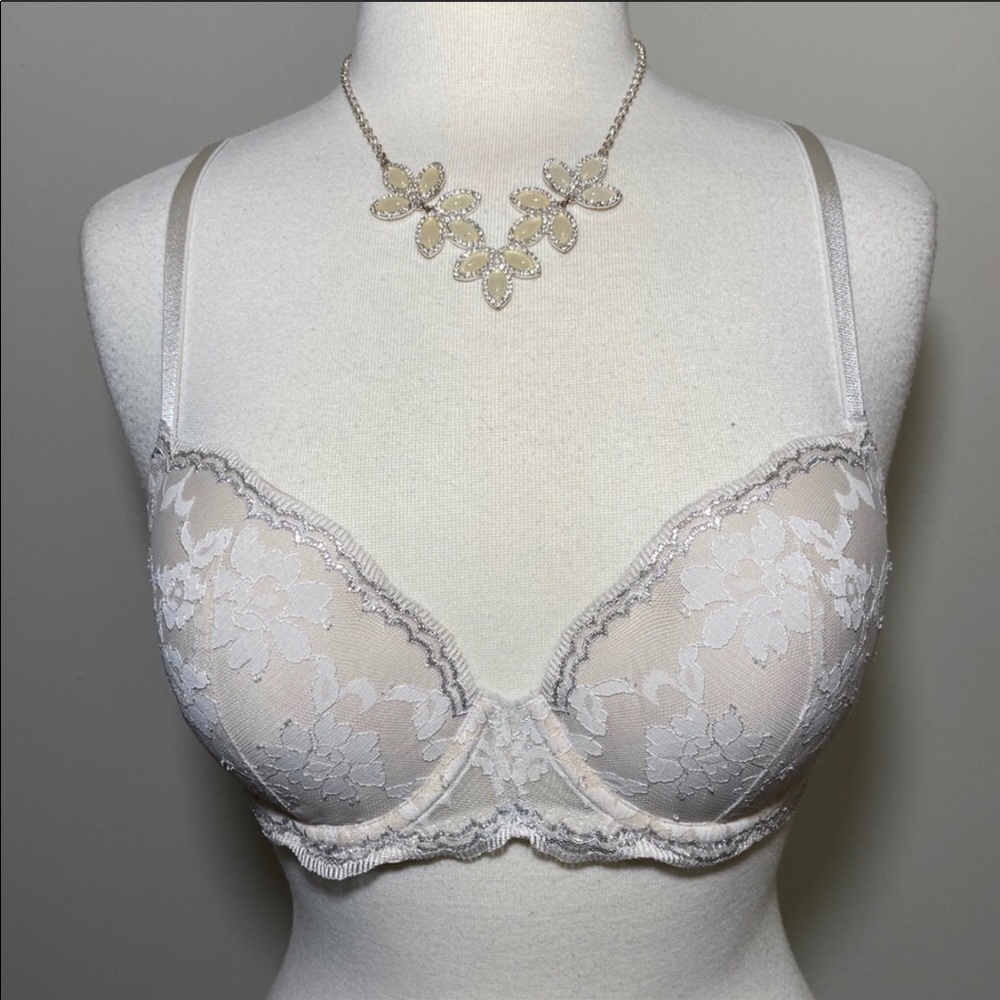Lace Lightly Lined Demi Bra